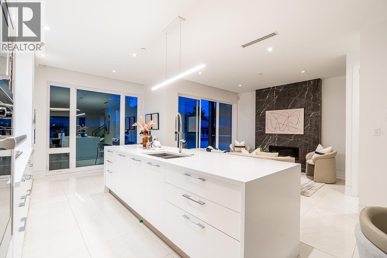 4691 W 9th Avenue, Vancouver, British Columbia  V6R 2E3 - Photo 10 - R3110718