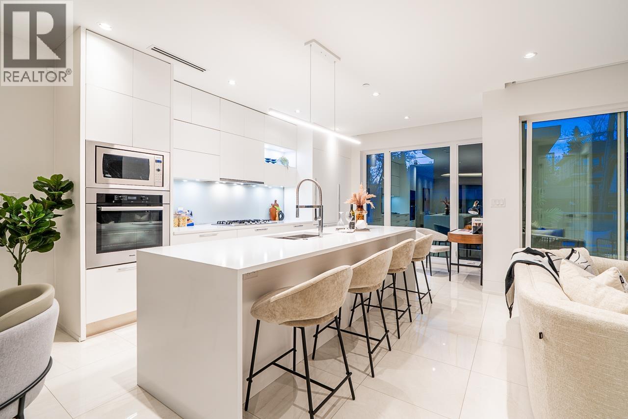 4691 W 9th Avenue, Vancouver, British Columbia  V6R 2E3 - Photo 8 - R3110718