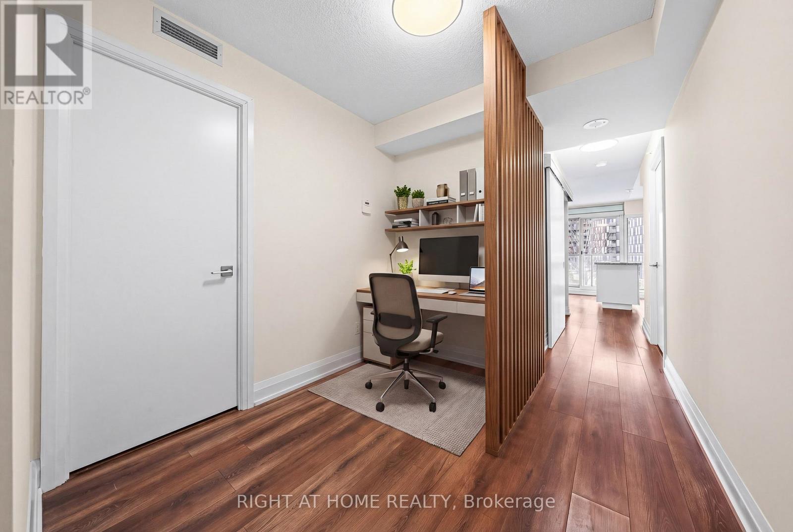 203W - 565 WILSON AVENUE, Toronto, Ontario