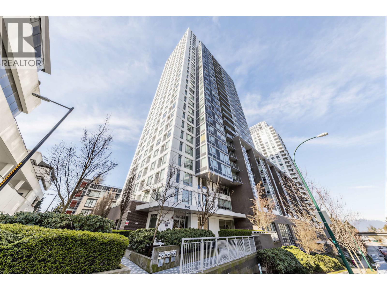 320 5665 Boundary Road, Vancouver, British Columbia  V5R 0E4 - Photo 2 - R3110819