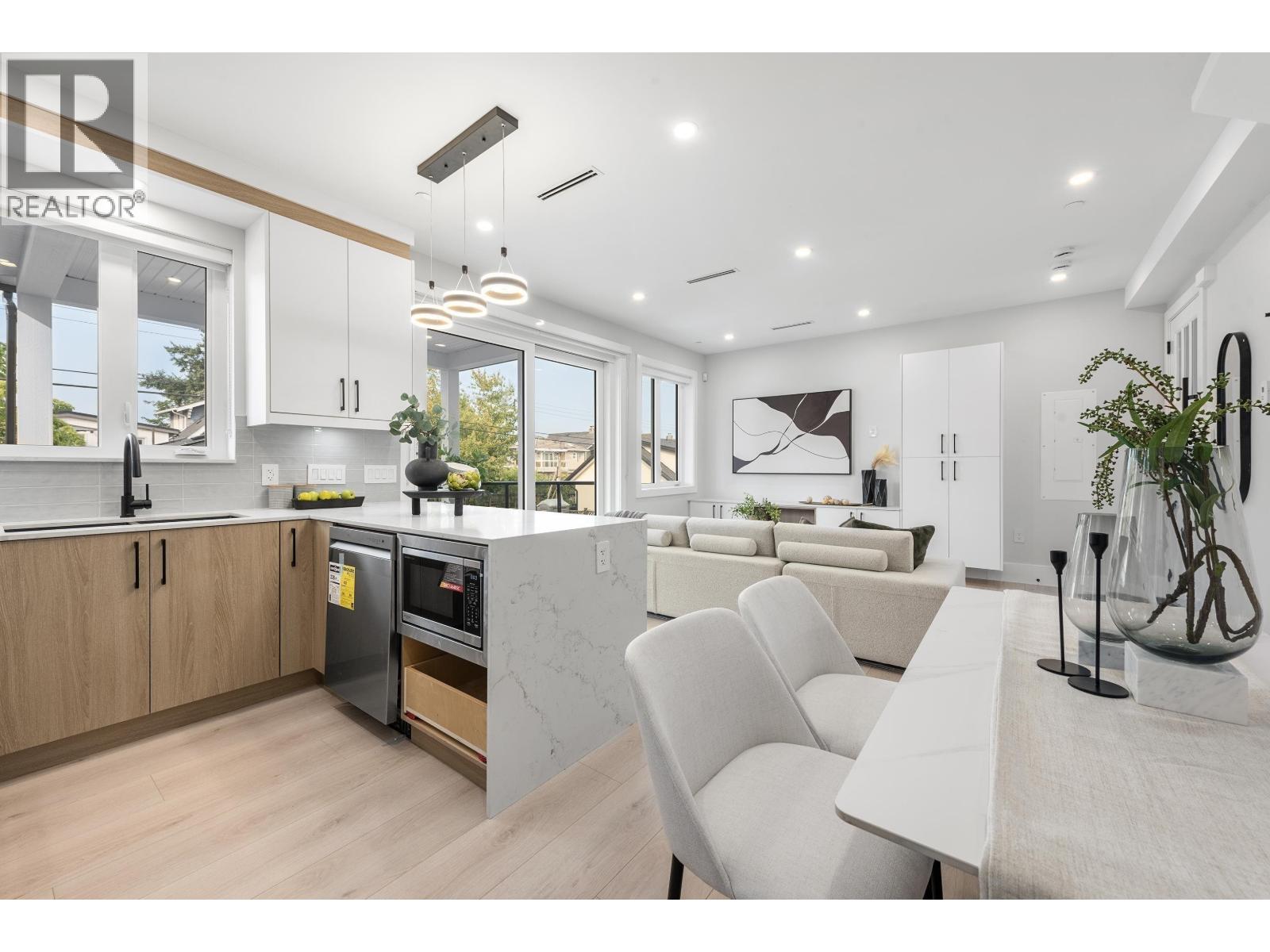 2743 Mcgill Street, Vancouver, British Columbia  V5K 1H4 - Photo 5 - R3110826