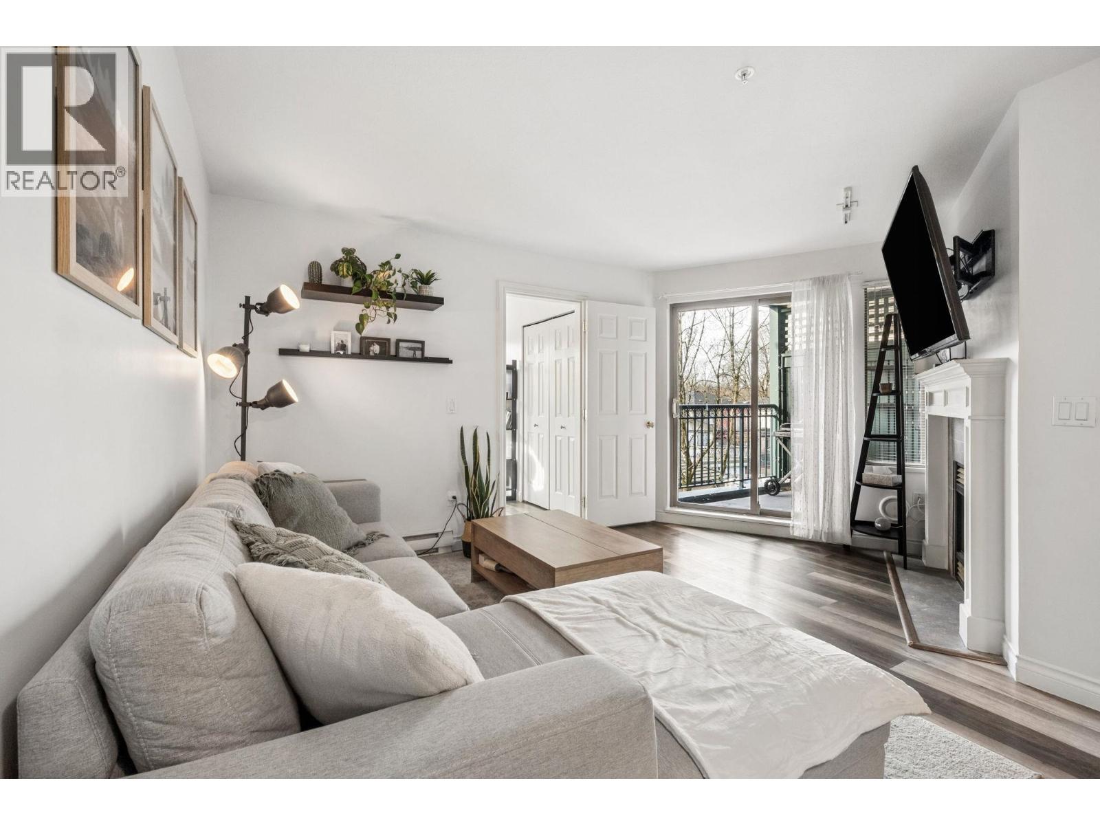 308 688 E 16th Avenue, Vancouver, British Columbia  V5T 2V4 - Photo 3 - R3110839