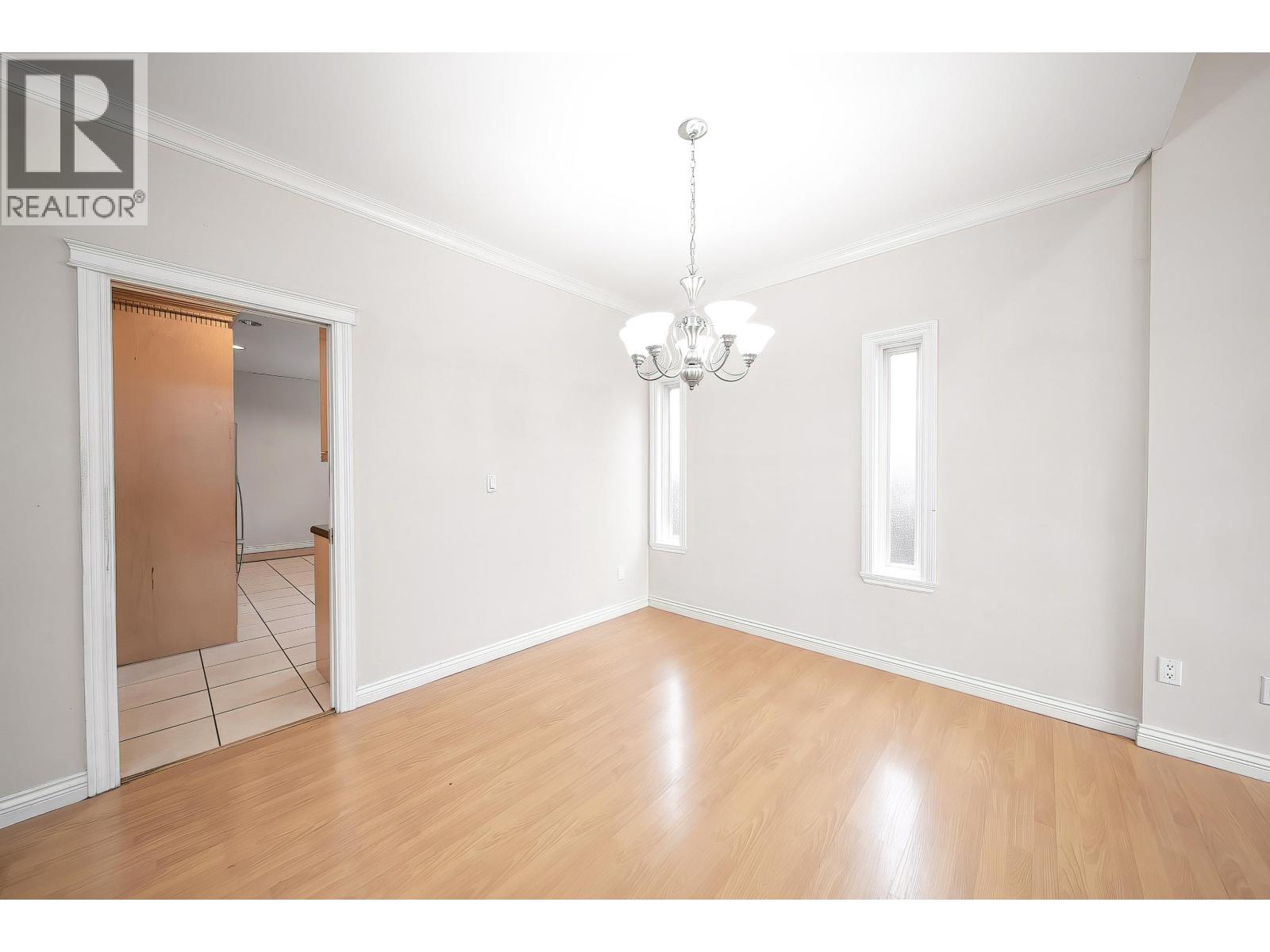 7431 14th Avenue Avenue, Burnaby, British Columbia  V3N 1Z8 - Photo 7 - R3110840