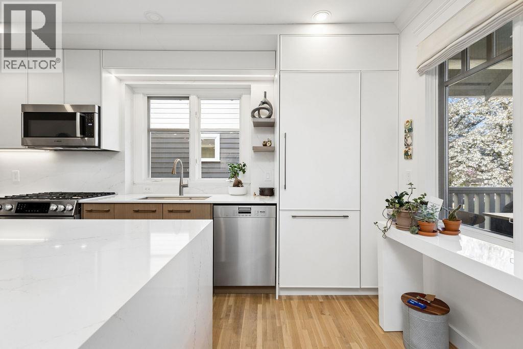 1956 W 14 Avenue, Vancouver, British Columbia  V6J 2K2 - Photo 6 - R3110849