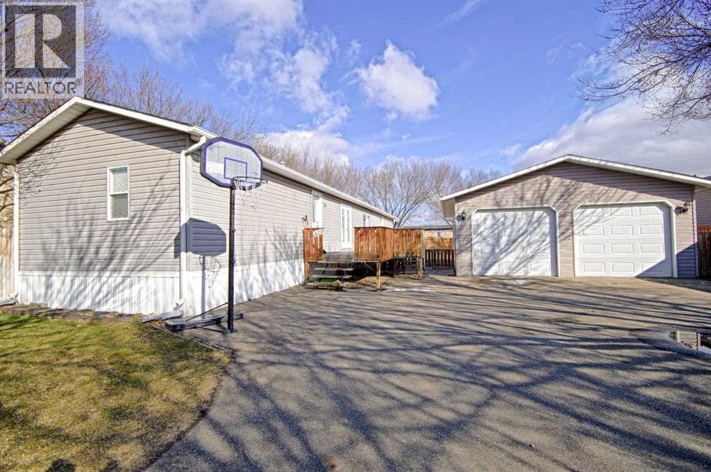 823 3 Street S, Grassy Lake, Alberta  T0K 0Z0 - Photo 3 - A2300089