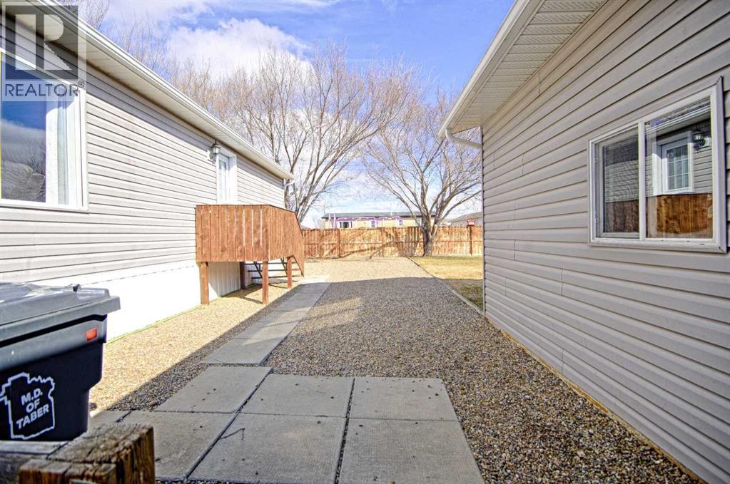 823 3 Street S, Grassy Lake, Alberta  T0K 0Z0 - Photo 21 - A2300089