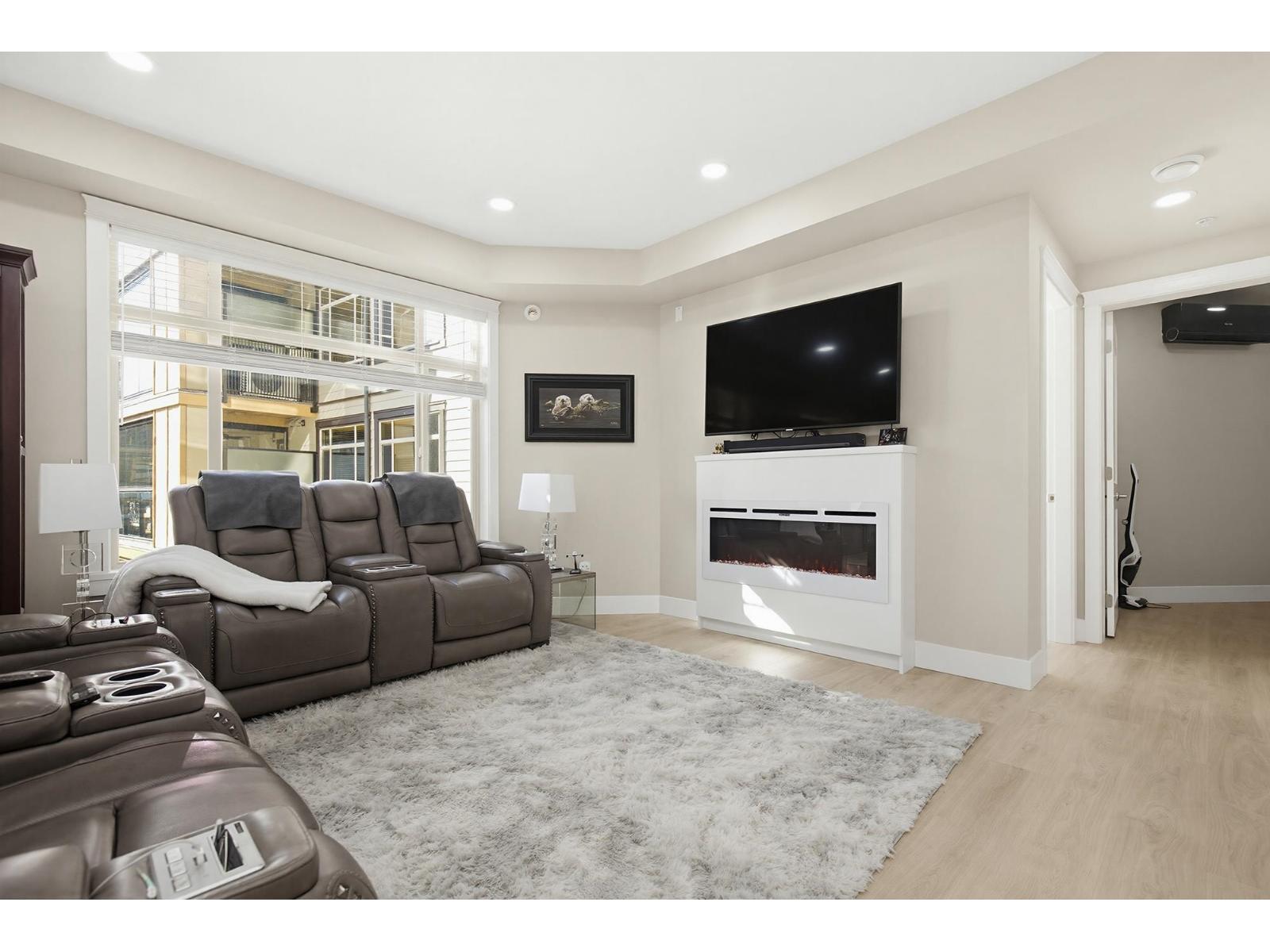 401 32445 Simon Avenue, Abbotsford, British Columbia  V2T 0G7 - Photo 9 - R3110245