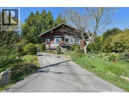 6508 LYNNWOOD COURT, Sechelt, British Columbia