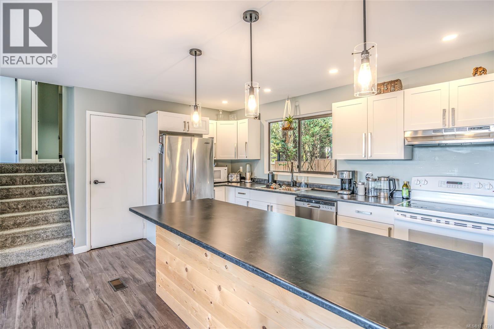 3809 Morris Pl, Nanaimo, British Columbia  V9T 3W2 - Photo 8 - 1031791