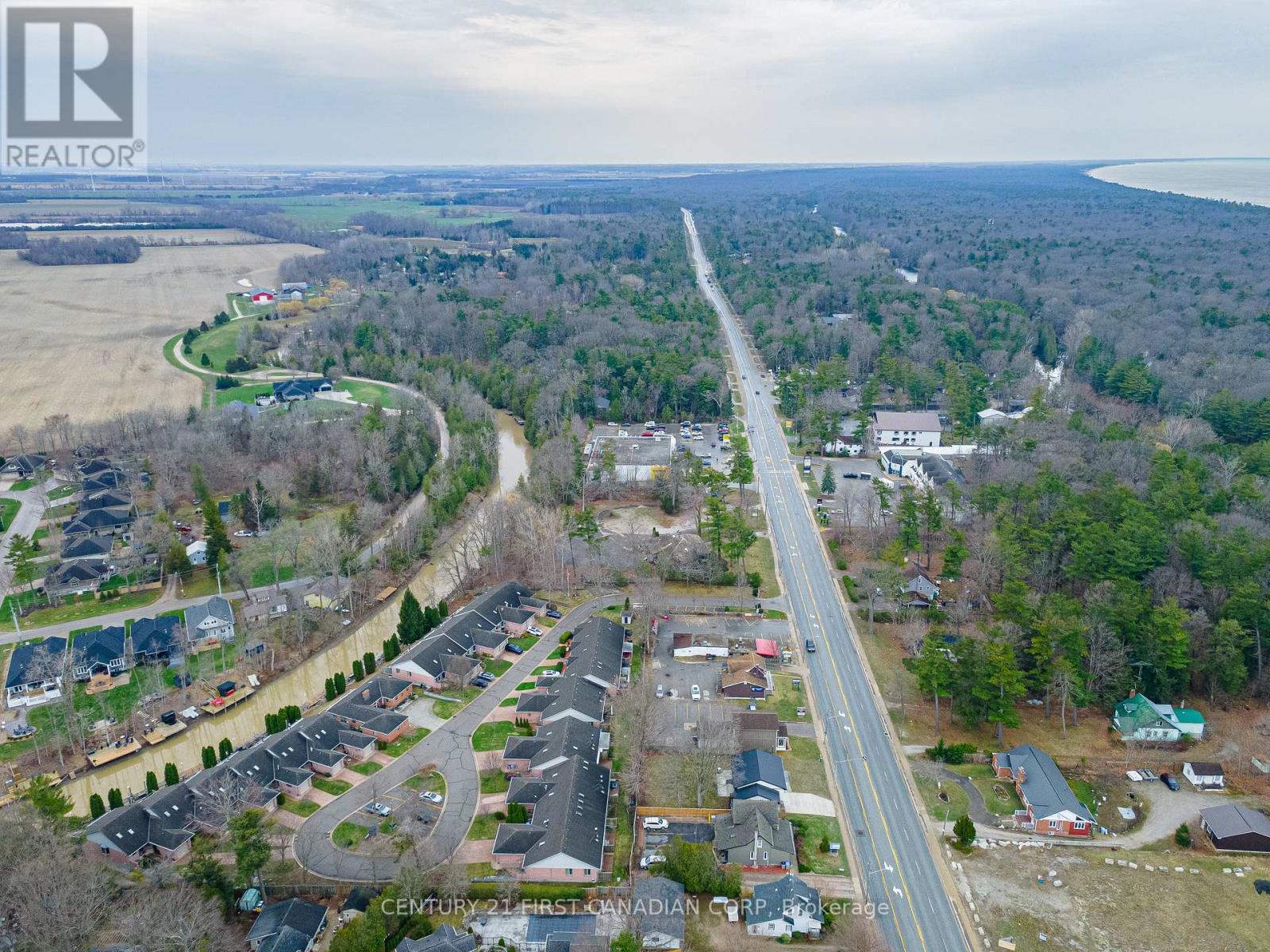 12 - 90 Ontario Street S, Lambton Shores, Ontario  N0M 1T0 - Photo 47 - X12993488