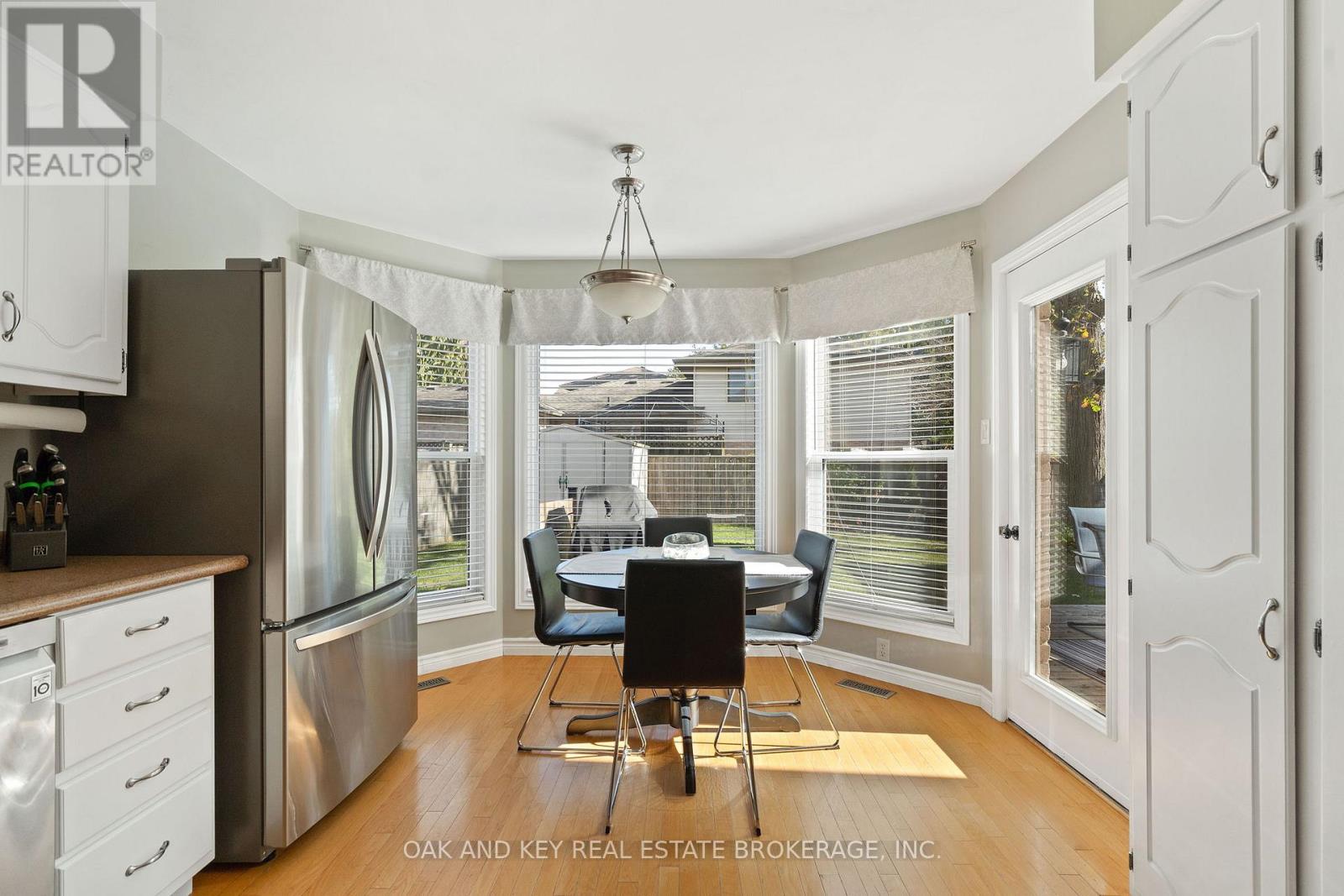 143 Golfview Road, London South, Ontario  N6C 5V4 - Photo 15 - X12993496