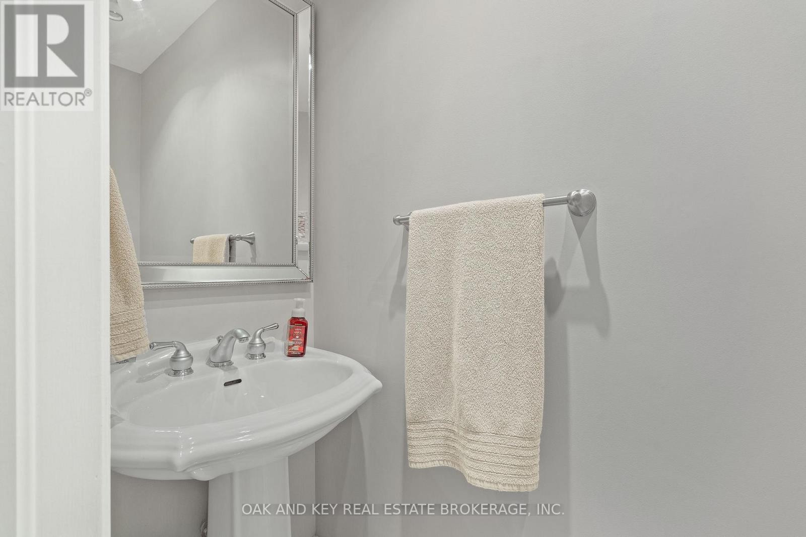 143 Golfview Road, London South, Ontario  N6C 5V4 - Photo 17 - X12993496