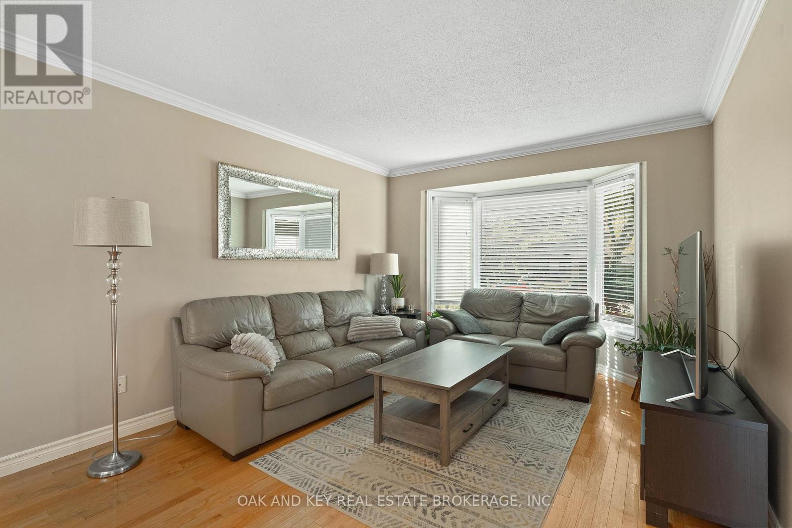 143 Golfview Road, London South, Ontario  N6C 5V4 - Photo 7 - X12993496
