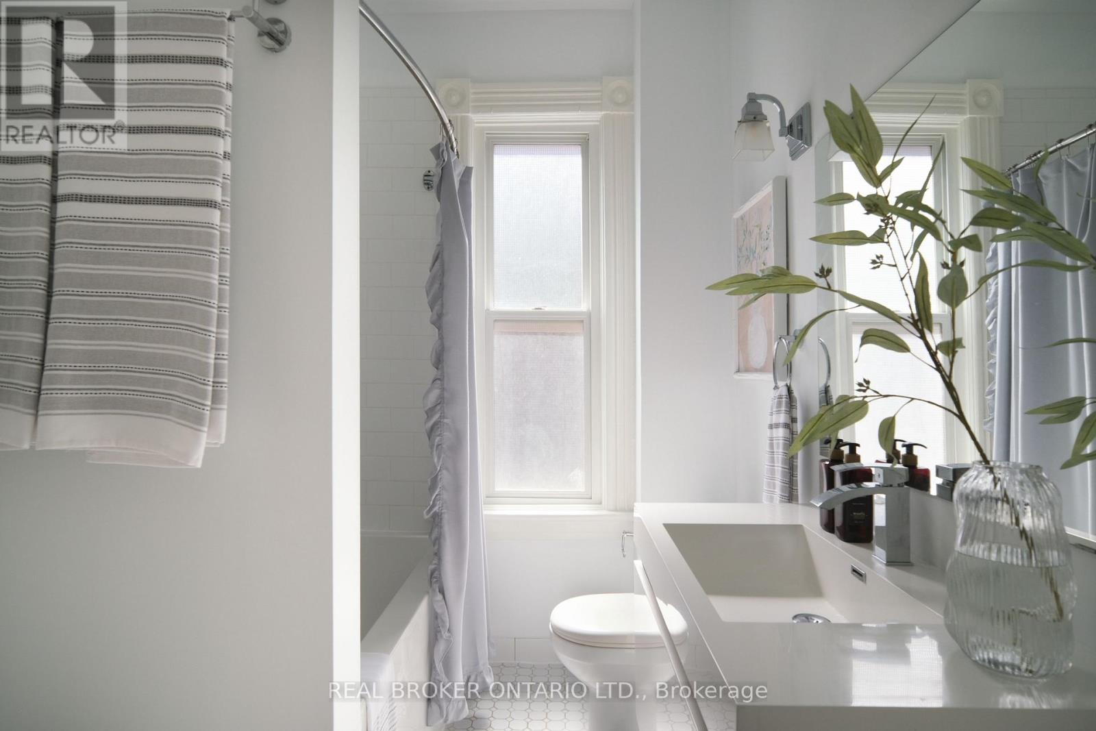 298 Berkeley Street, Toronto, Ontario  M5A 2X5 - Photo 41 - C12993502