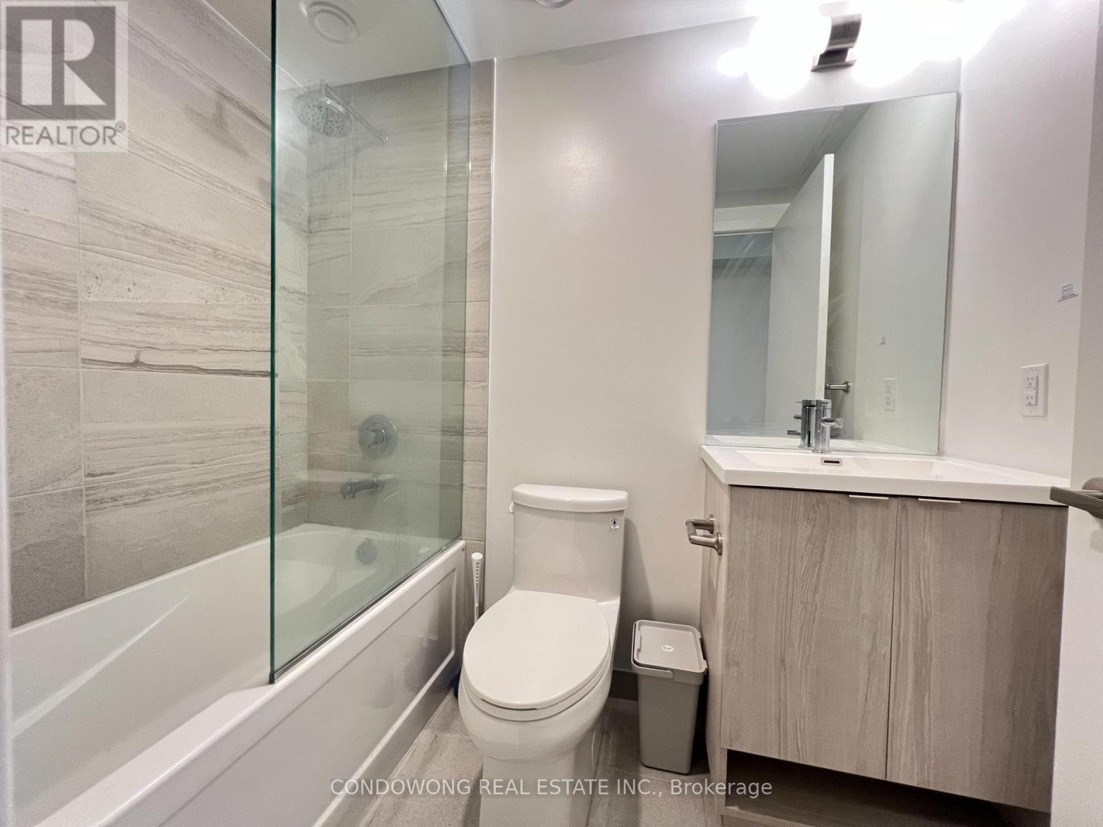 6212 - 138 Downes Street, Toronto, Ontario  M5E 0E4 - Photo 7 - C12993522