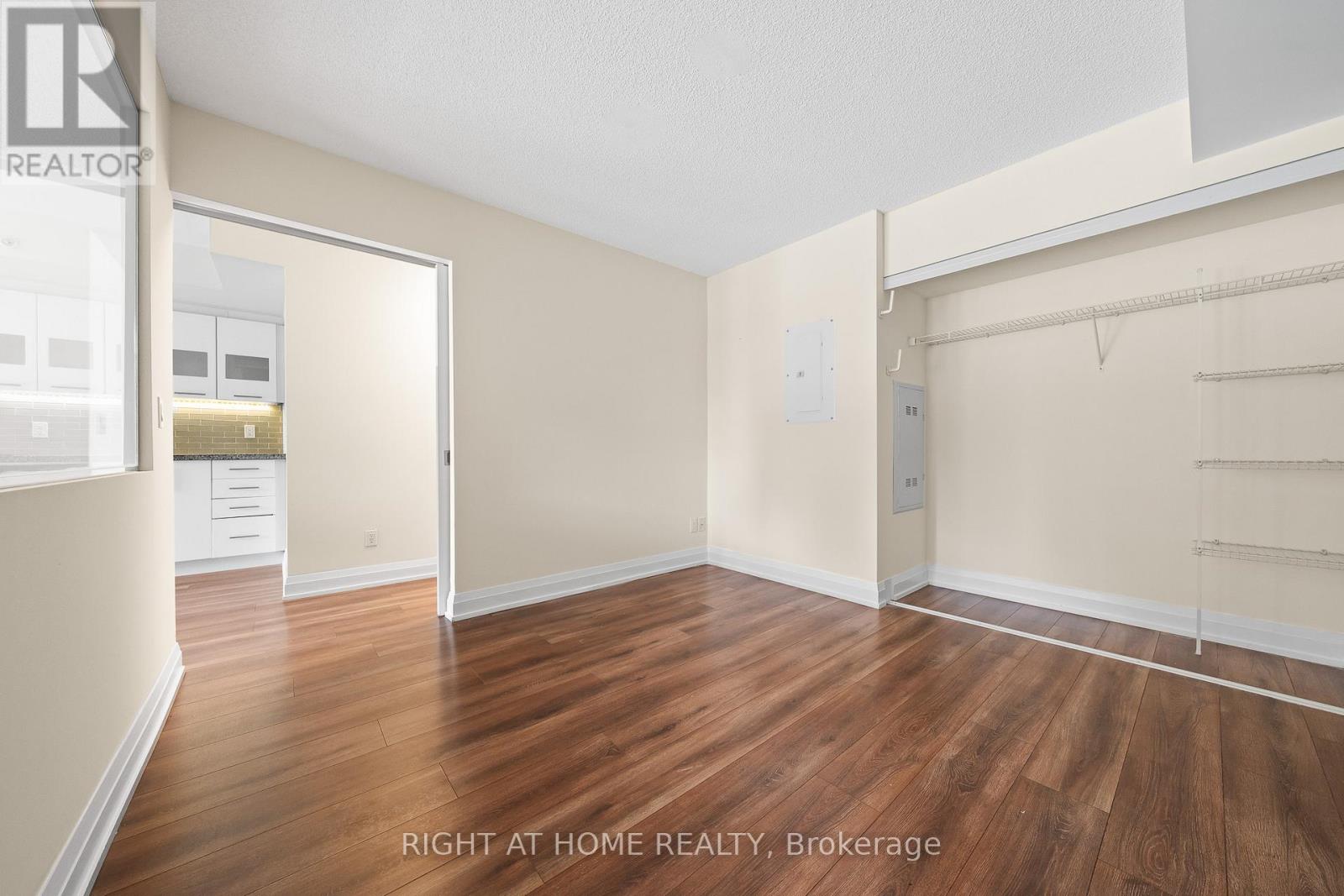 203w - 565 Wilson Avenue, Toronto, Ontario  M3H 5Y6 - Photo 23 - C12811594