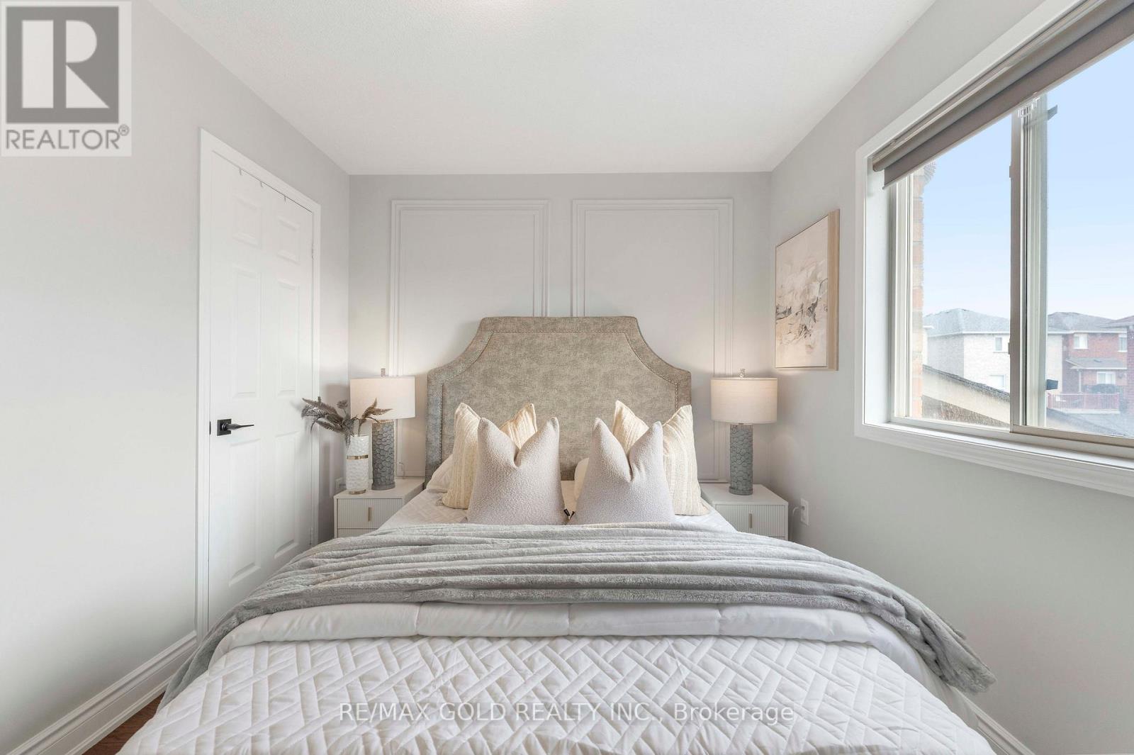 912 Delgado Drive, Mississauga, Ontario  L5V 2S4 - Photo 16 - W12881764