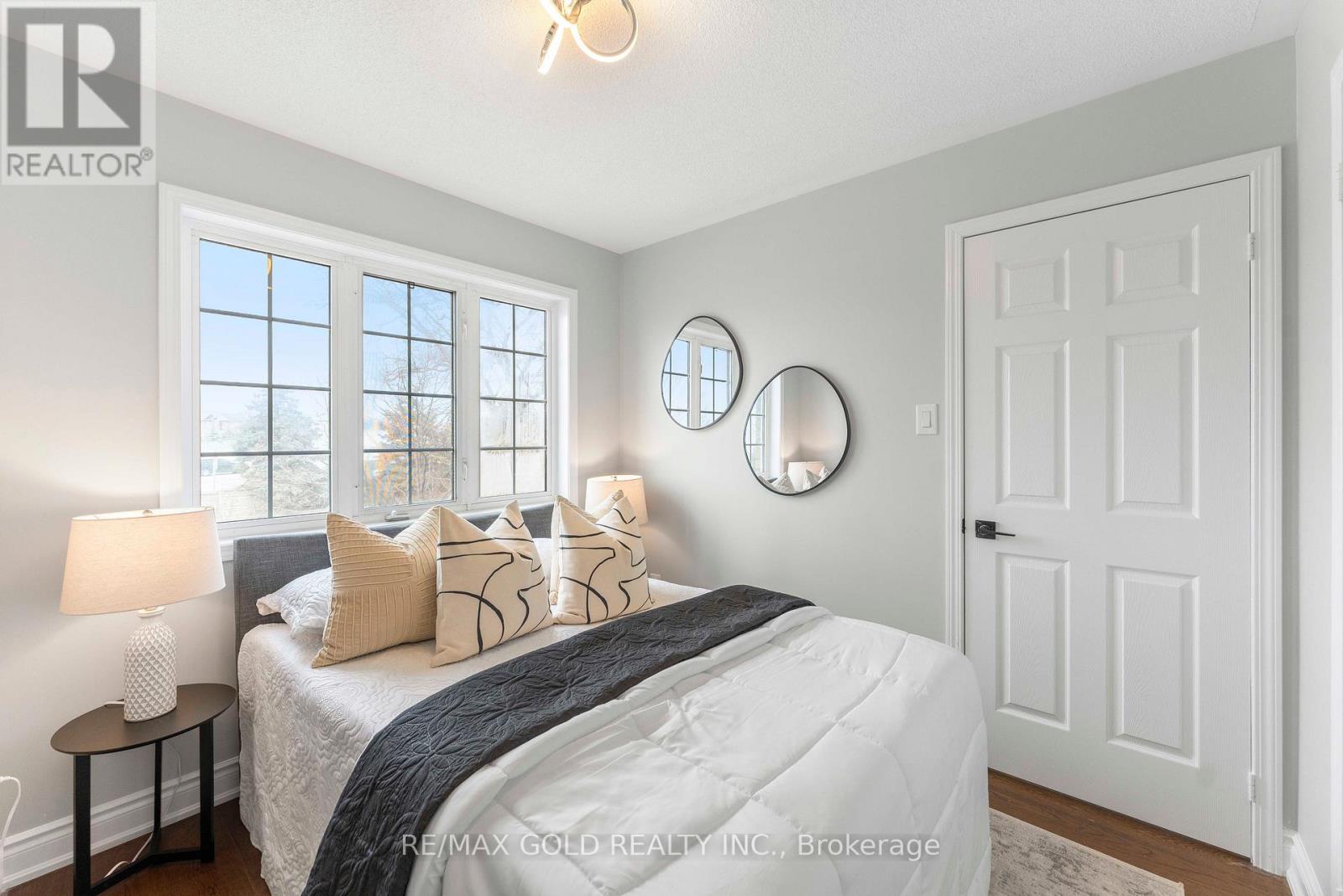 912 Delgado Drive, Mississauga, Ontario  L5V 2S4 - Photo 18 - W12881764