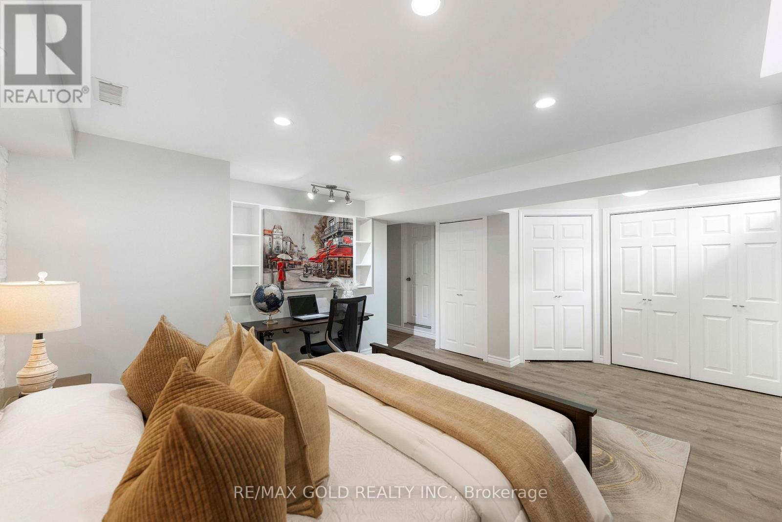 912 Delgado Drive, Mississauga, Ontario  L5V 2S4 - Photo 27 - W12881764