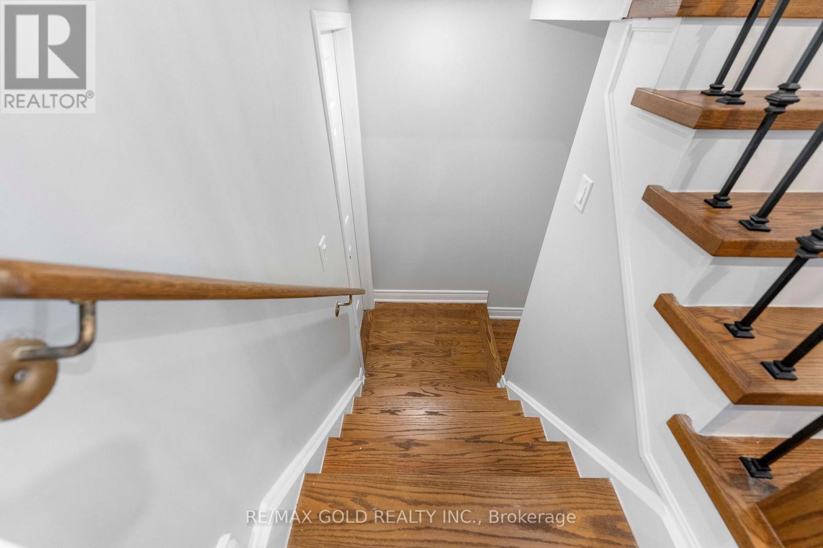 912 Delgado Drive, Mississauga, Ontario  L5V 2S4 - Photo 23 - W12881764