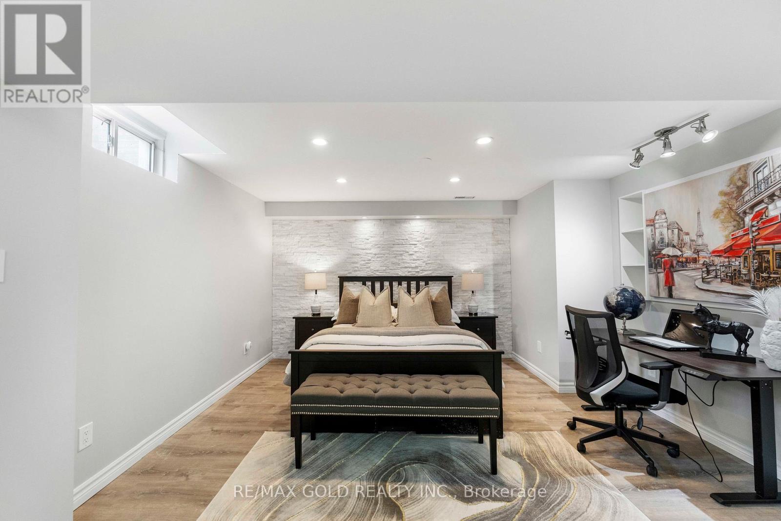 912 Delgado Drive, Mississauga, Ontario  L5V 2S4 - Photo 25 - W12881764