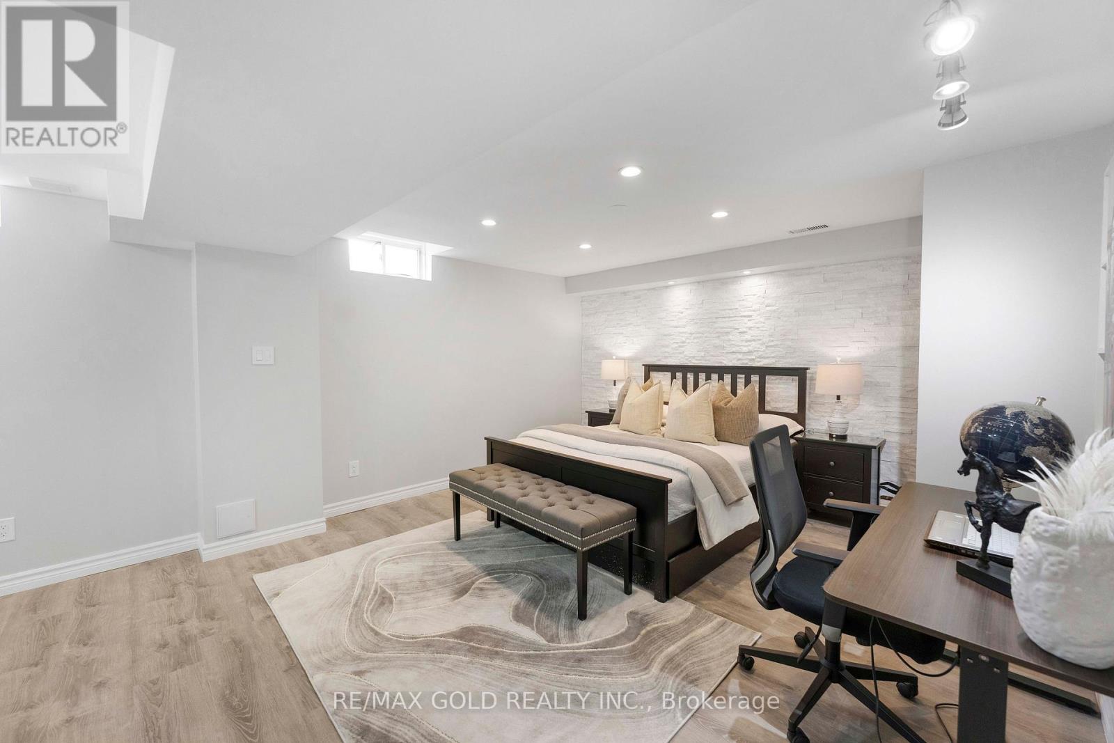 912 Delgado Drive, Mississauga, Ontario  L5V 2S4 - Photo 26 - W12881764