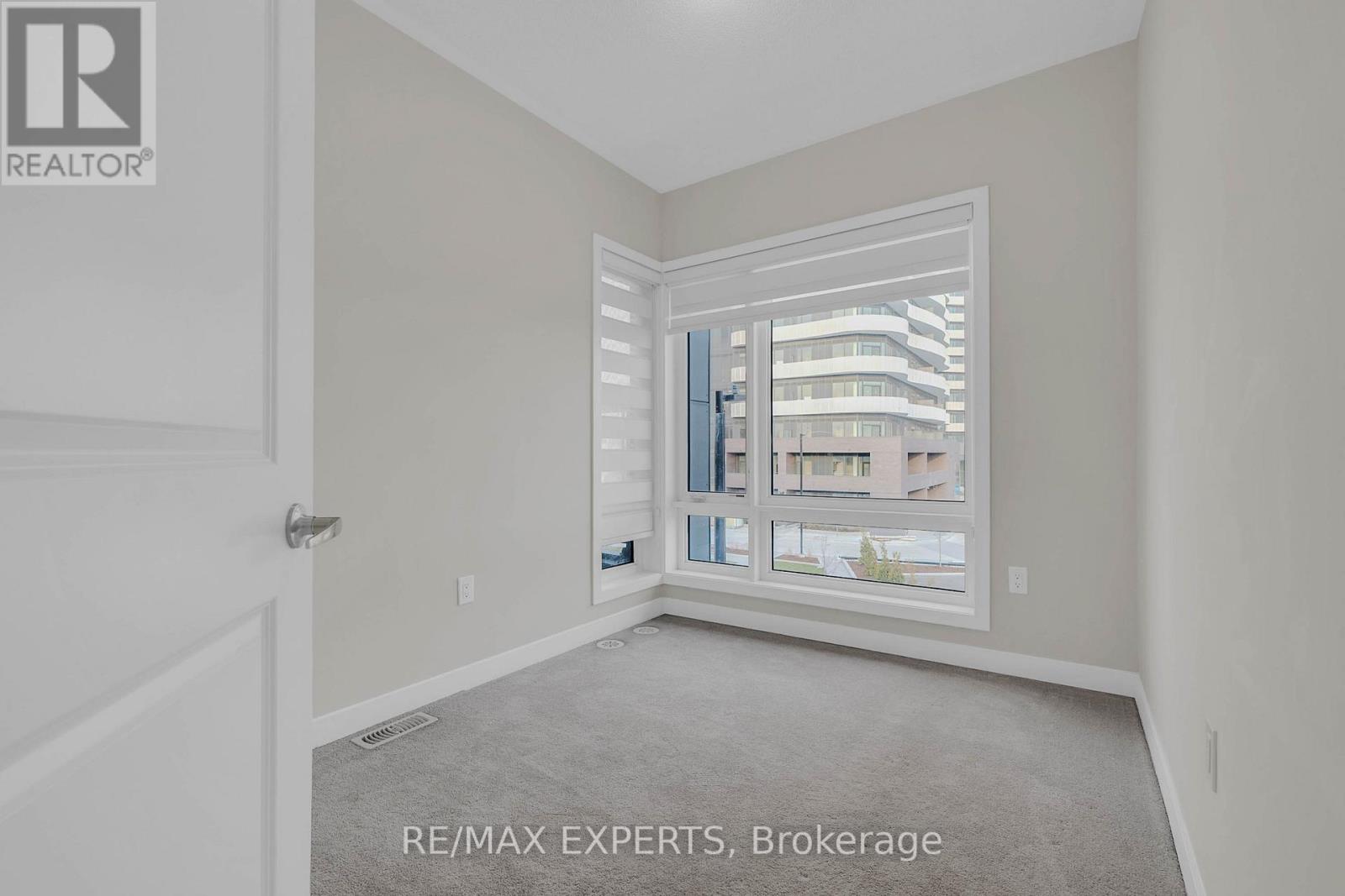 34 Dandara Gate, Vaughan, Ontario  L4L 0B6 - Photo 30 - N12993506