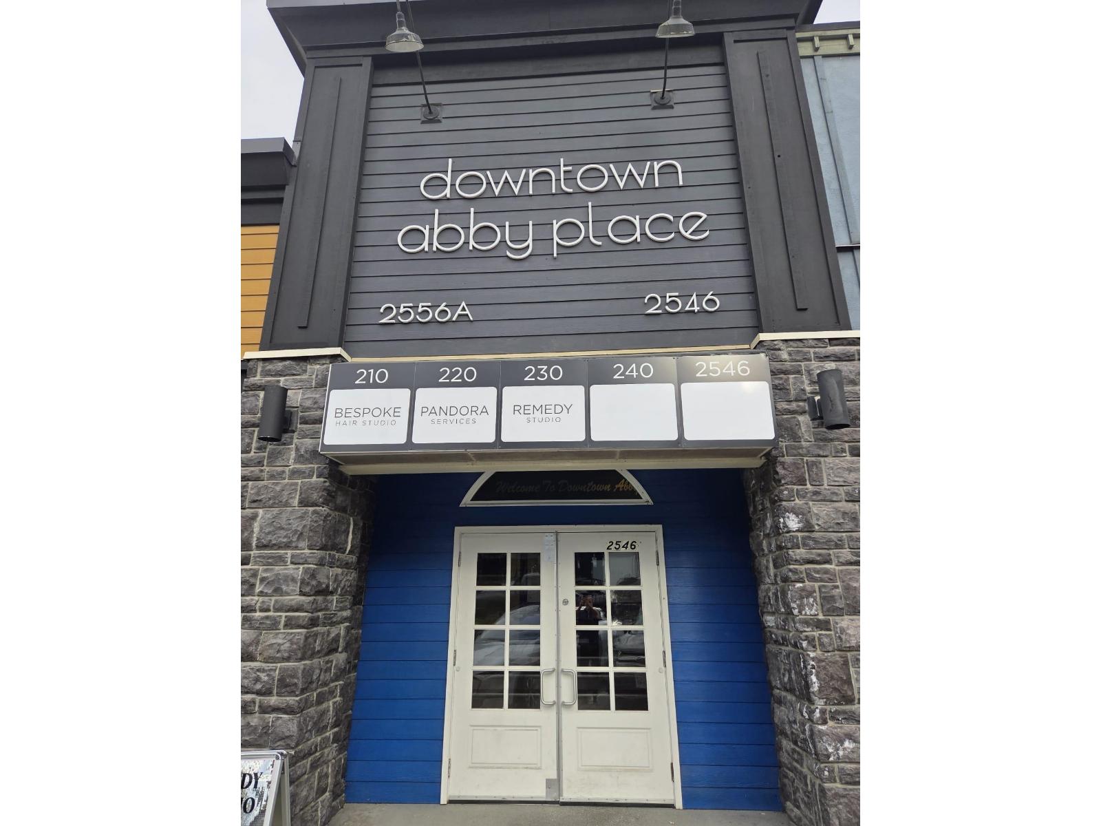 240 2556 Montrose Avenue, Abbotsford, British Columbia  V2S 3T3 - Photo 5 - C8071410