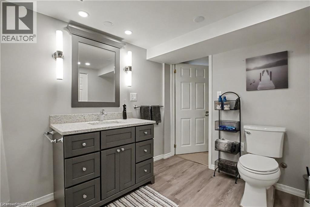 11 Carwyn Crescent, Hamilton, Ontario  L8S 3H3 - Photo 10 - 40819712