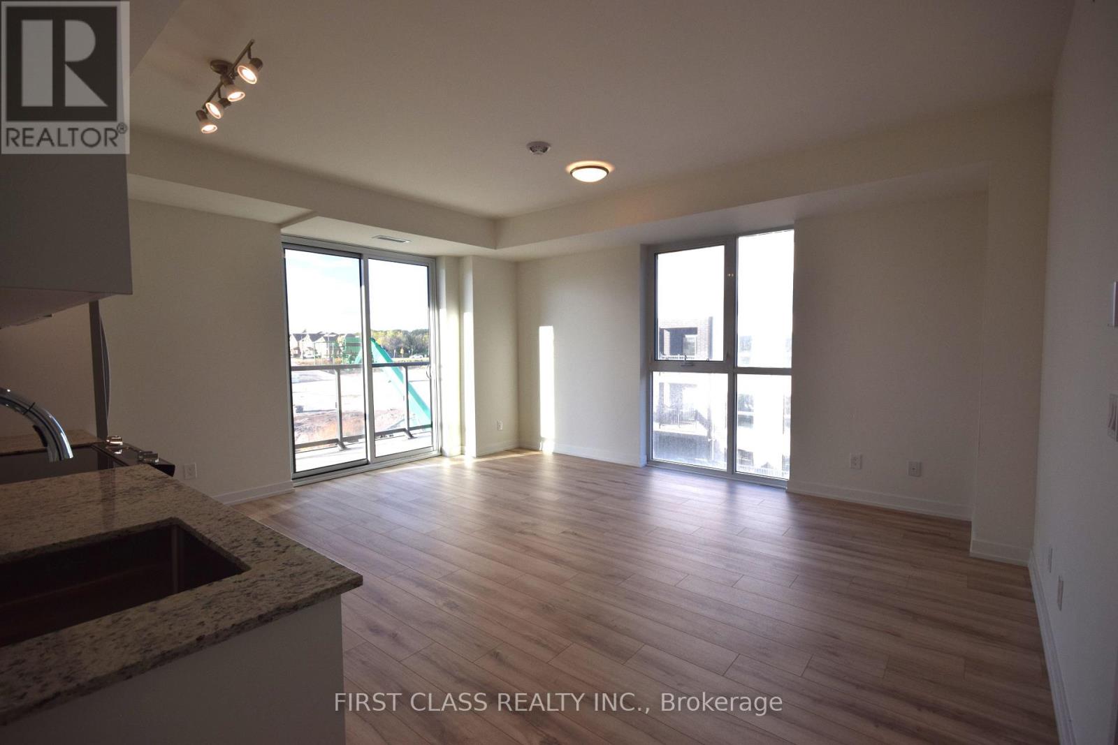 311 - 345 Wheat Boom Drive, Oakville, Ontario  L6H 7X5 - Photo 5 - W12993492