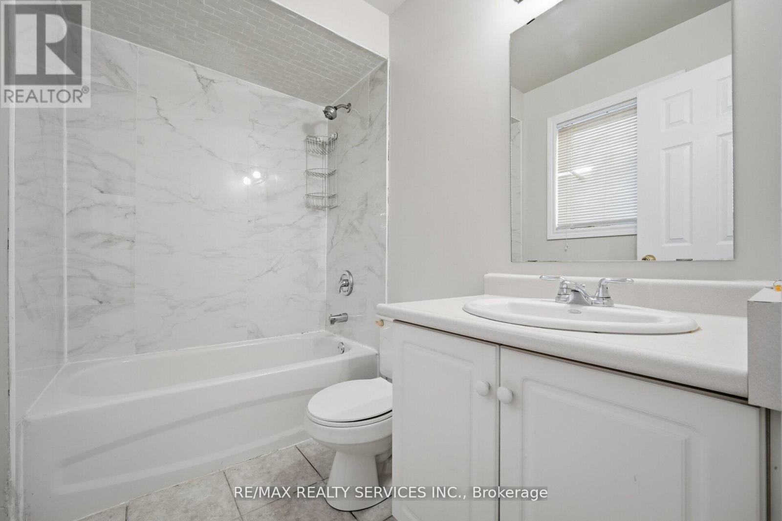 47 Twin Pines Crescent, Brampton, Ontario  L7A 1M8 - Photo 29 - W12993494