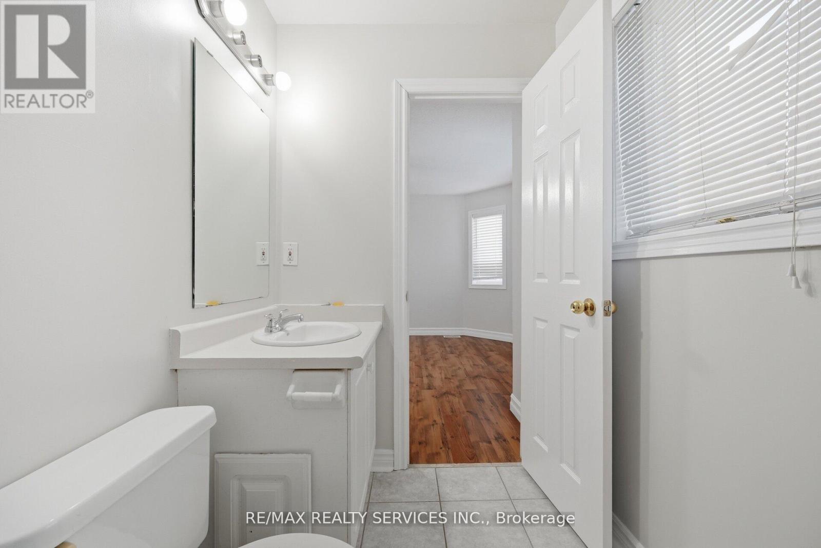 47 Twin Pines Crescent, Brampton, Ontario  L7A 1M8 - Photo 30 - W12993494