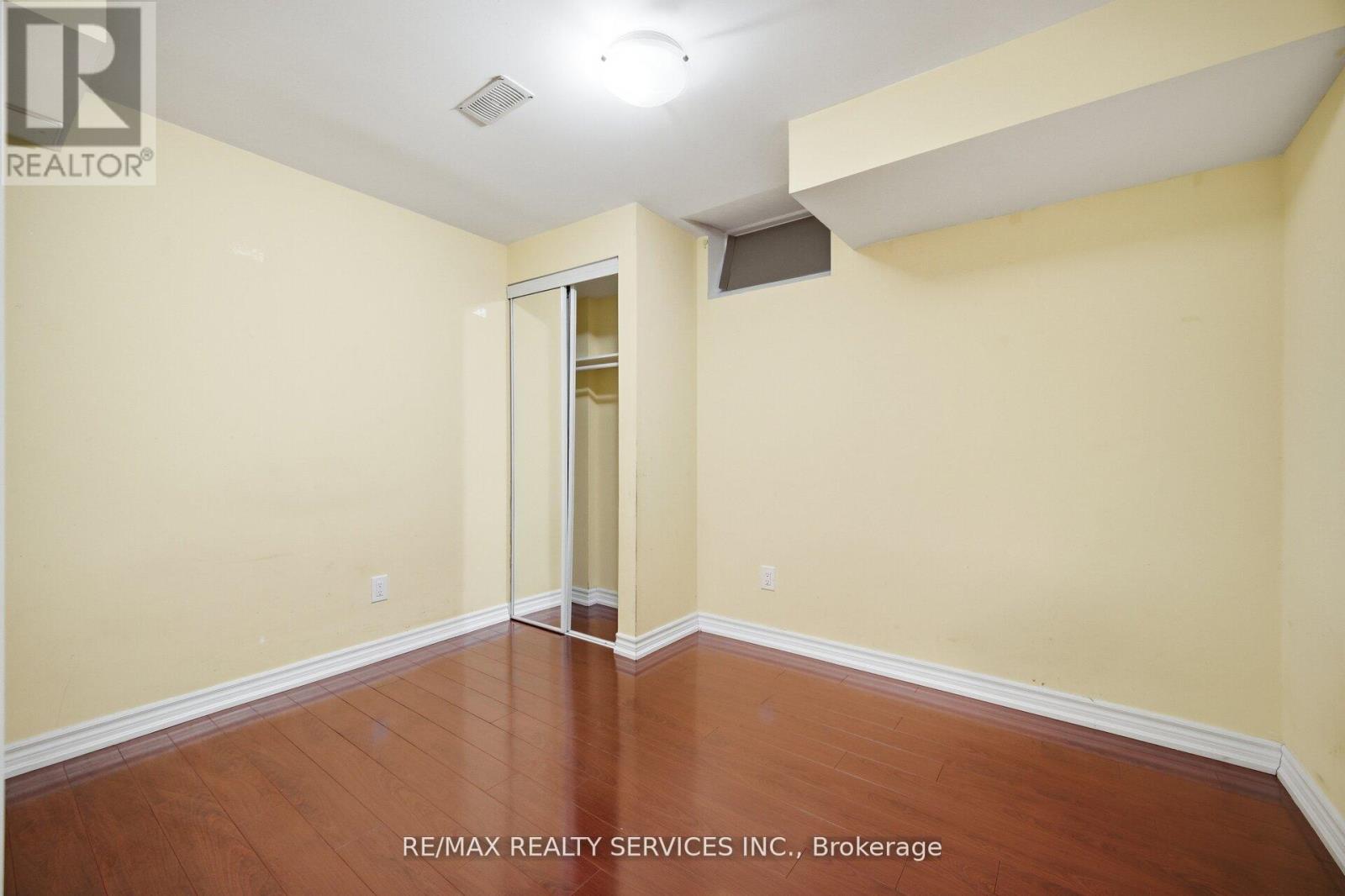 47 Twin Pines Crescent, Brampton, Ontario  L7A 1M8 - Photo 47 - W12993494