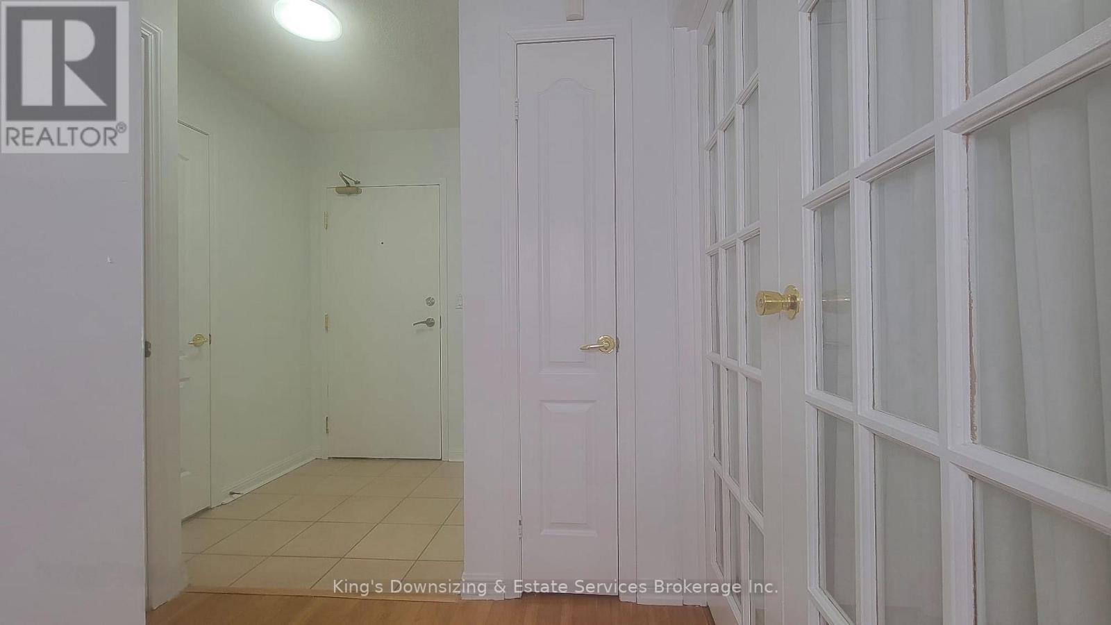 409 - 1150 Parkwest Place, Mississauga, Ontario L5E 3K4 - Photo 10 - W12993520