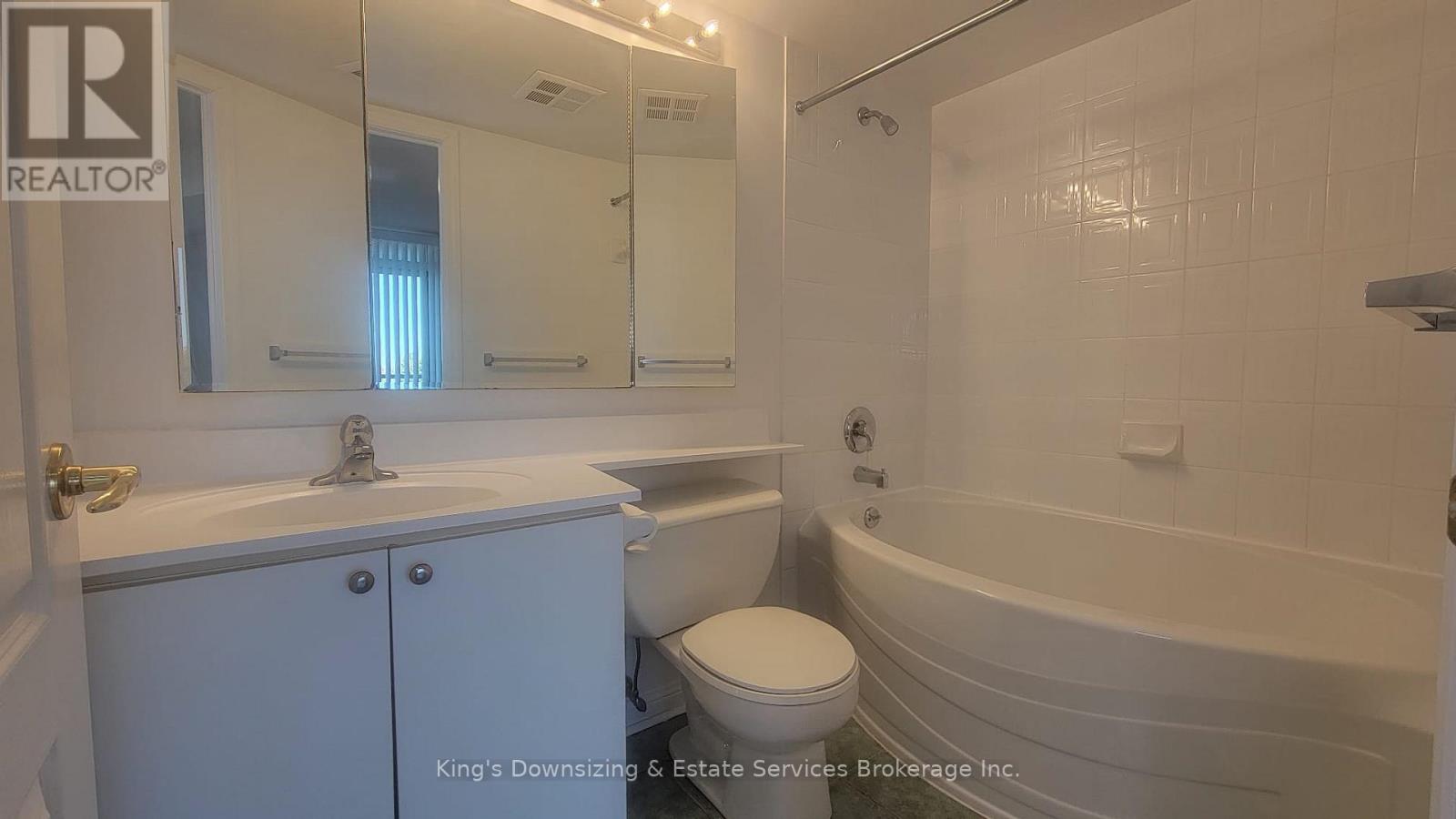 409 - 1150 Parkwest Place, Mississauga, Ontario L5E 3K4 - Photo 17 - W12993520