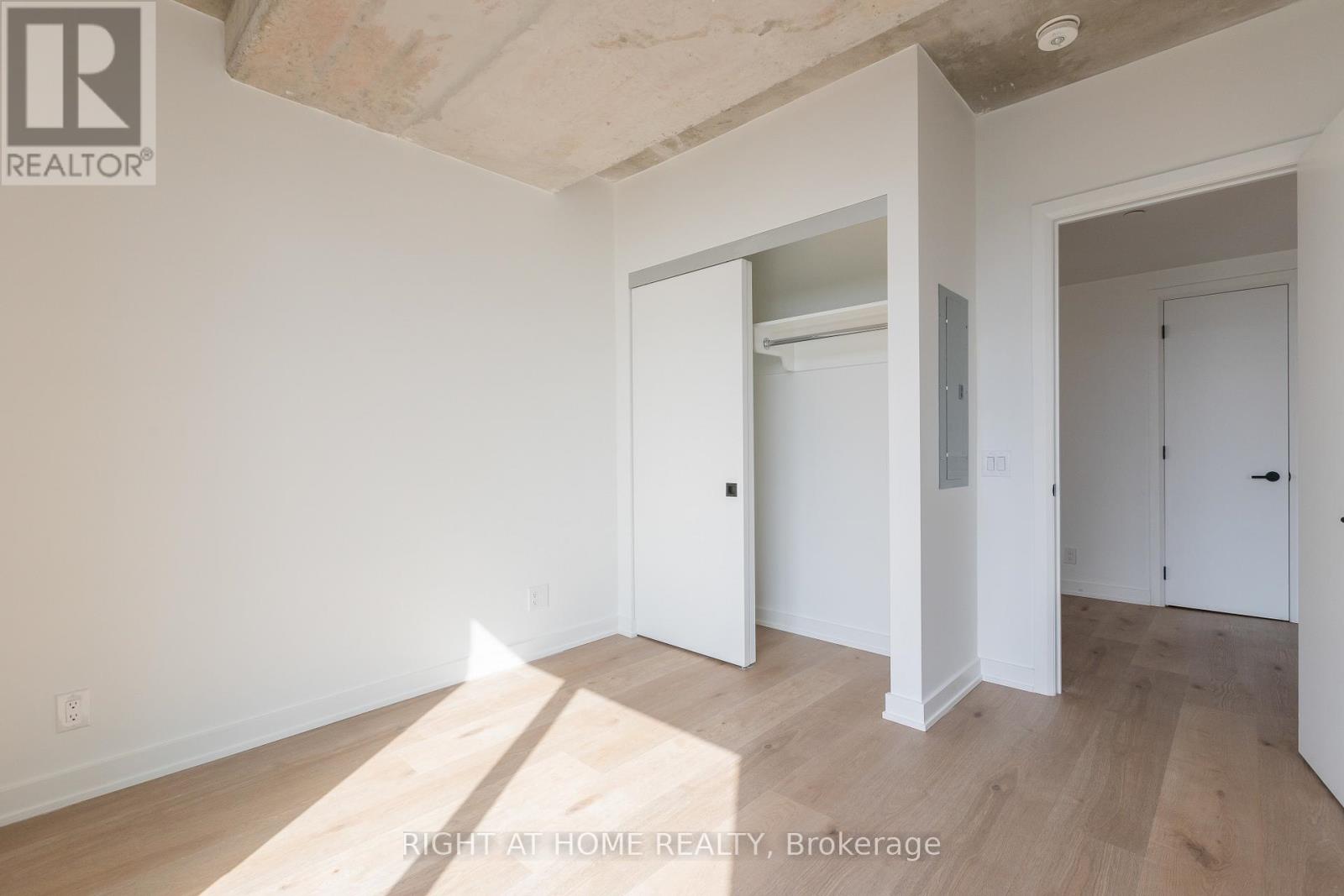 401 - 7 Fairbank Avenue W, Toronto, Ontario  M6E 3Y5 - Photo 11 - W12993524