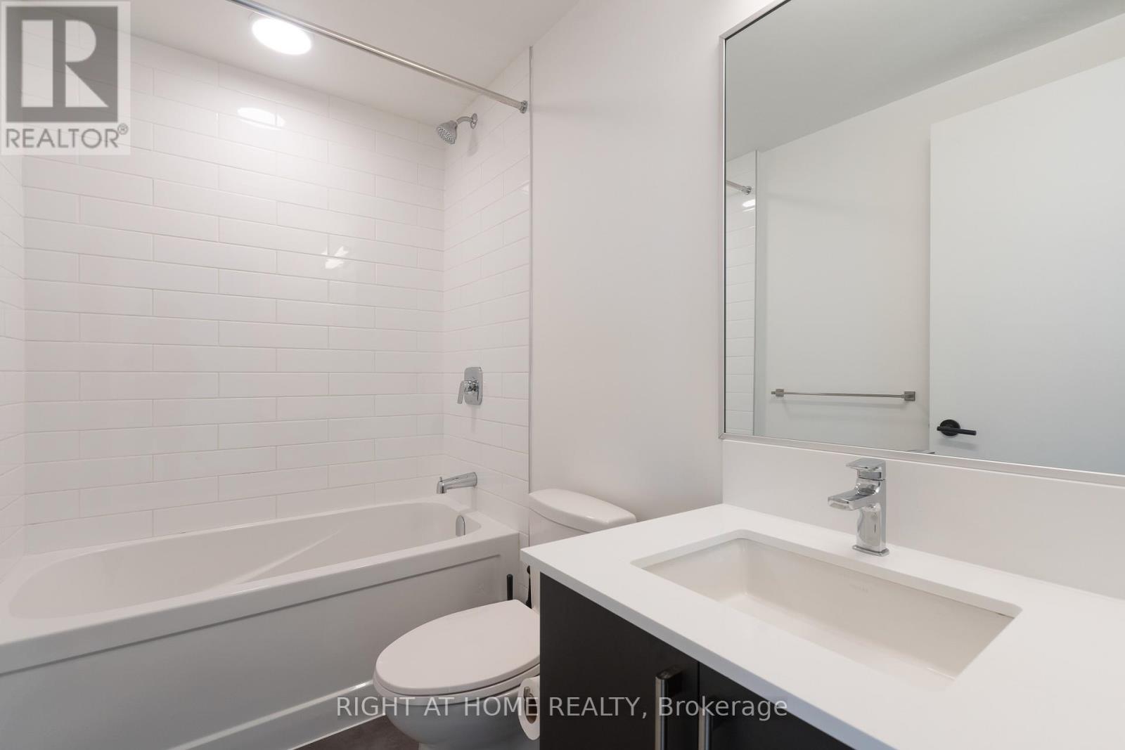 401 - 7 Fairbank Avenue W, Toronto, Ontario  M6E 3Y5 - Photo 12 - W12993524