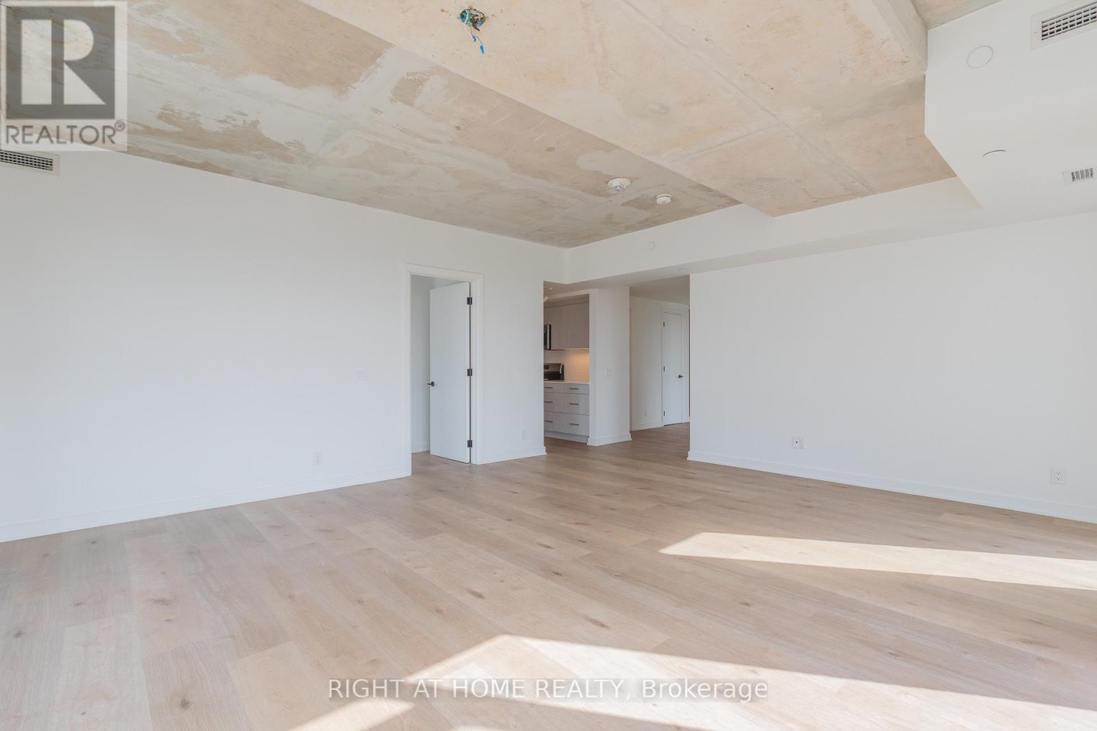 401 - 7 Fairbank Avenue W, Toronto, Ontario  M6E 3Y5 - Photo 18 - W12993524