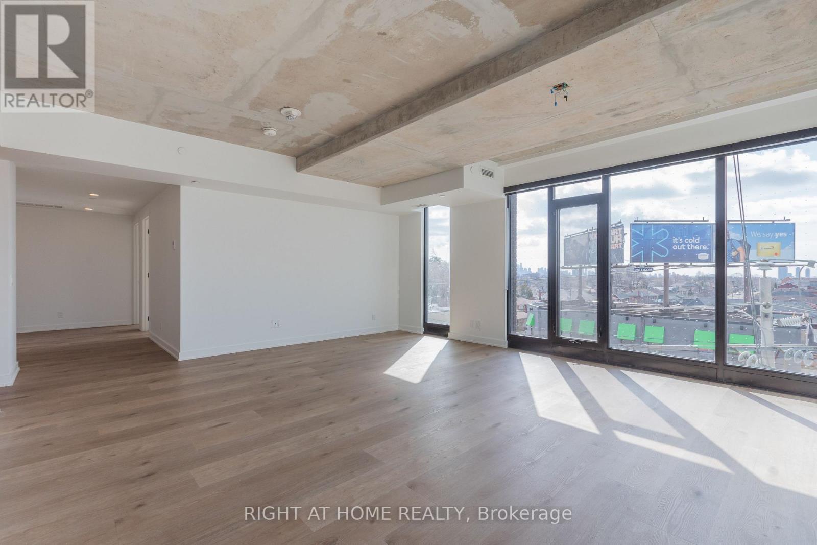 401 - 7 Fairbank Avenue W, Toronto, Ontario  M6E 3Y5 - Photo 19 - W12993524