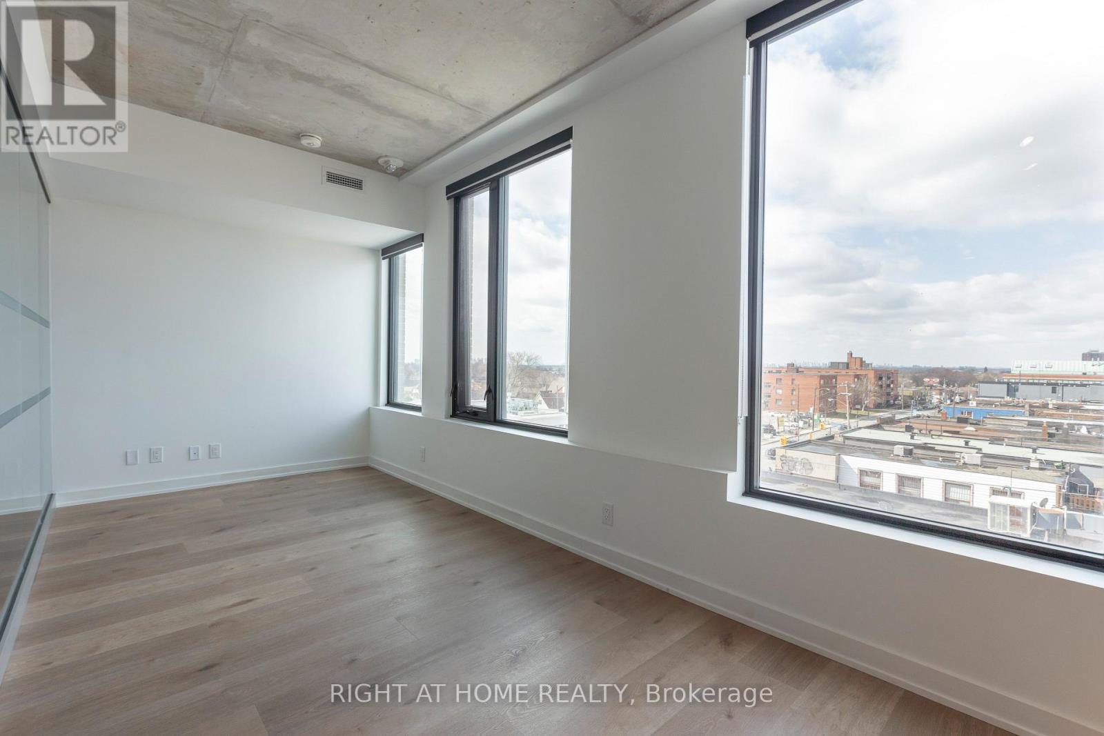 503 - 7 Fairbank Avenue W, Toronto, Ontario  M6E 3Y5 - Photo 11 - W12993526