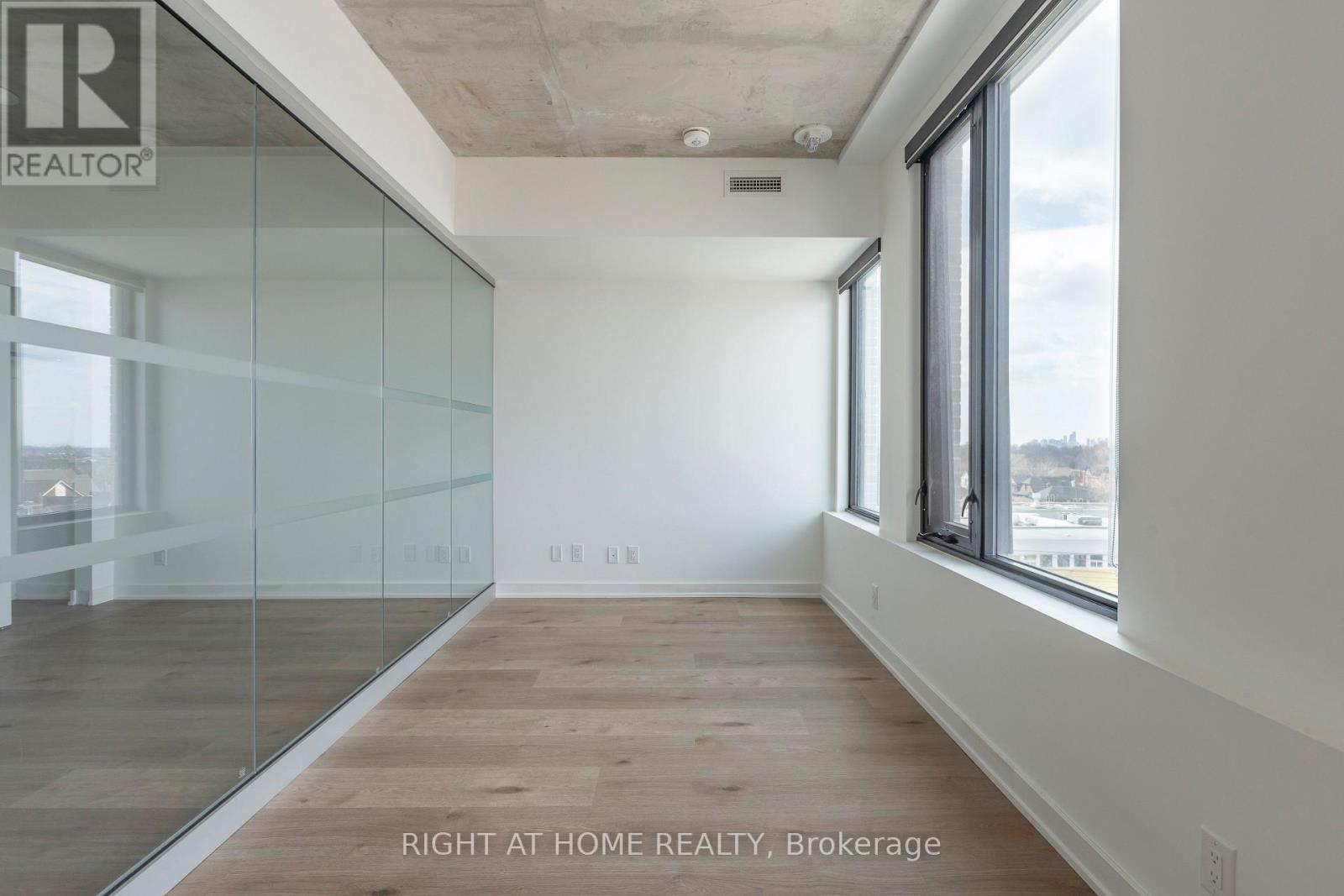 503 - 7 Fairbank Avenue W, Toronto, Ontario  M6E 3Y5 - Photo 12 - W12993526