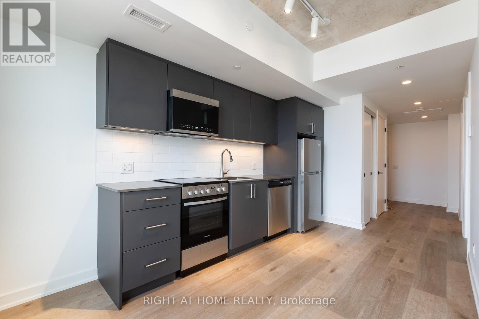 503 - 7 Fairbank Avenue W, Toronto, Ontario  M6E 3Y5 - Photo 13 - W12993526