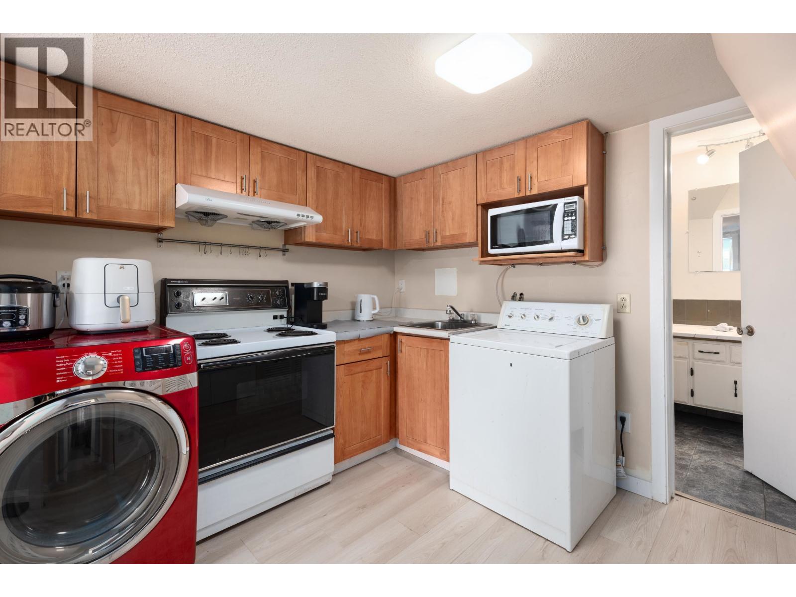 2950 Keets Drive, Coquitlam, British Columbia  V3C 4R6 - Photo 27 - R3110764