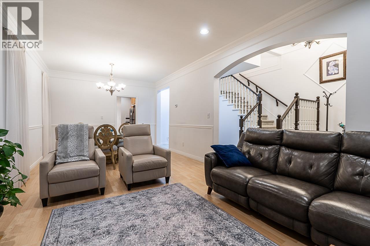 8438 14th Avenue, Burnaby, British Columbia  V3N 2C4 - Photo 11 - R3110647