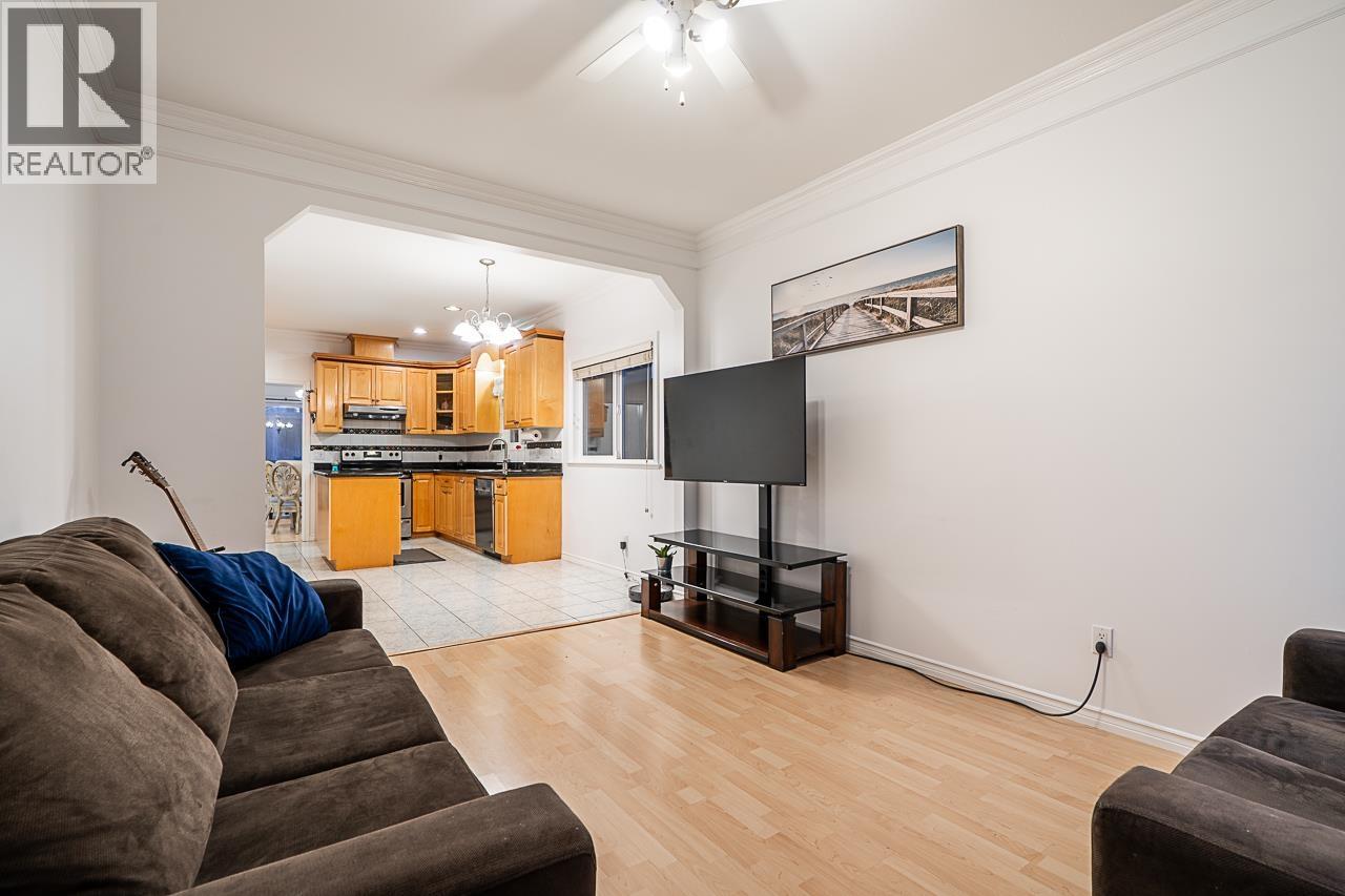 8438 14th Avenue, Burnaby, British Columbia  V3N 2C4 - Photo 21 - R3110647