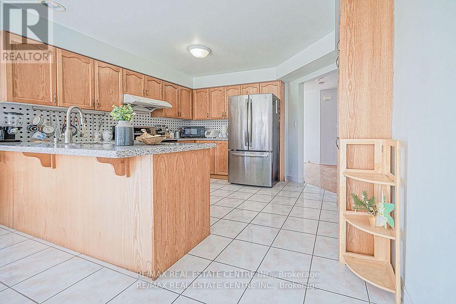 39 Mcarthur Drive, Guelph, Ontario  N1L 1S2 - Photo 8 - X12993504