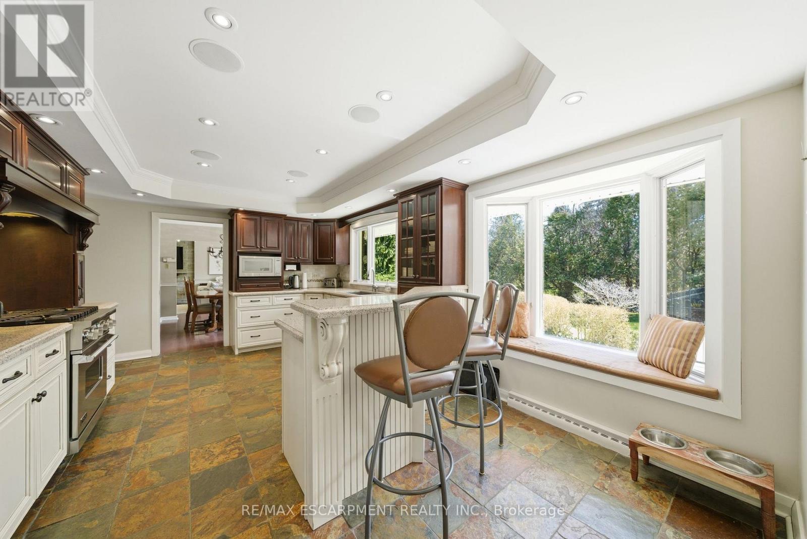 6 Summit Circle, Norfolk, Ontario N3Y 3K8 - Photo 17 - X12993510