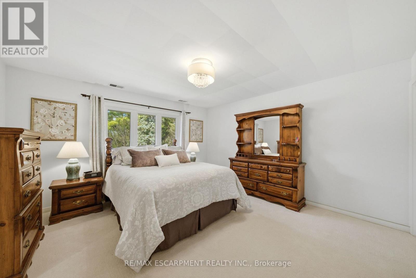 6 Summit Circle, Norfolk, Ontario N3Y 3K8 - Photo 25 - X12993510