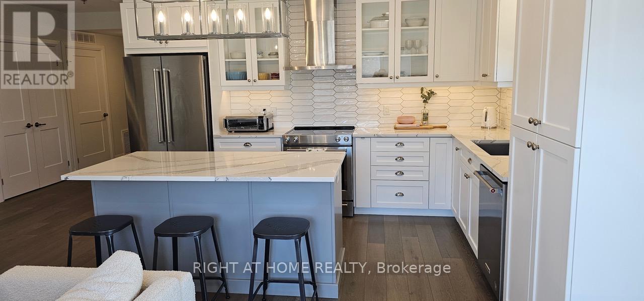 107 - 245 Grey Silo Road, Waterloo, Ontario  N2K 0G6 - Photo 2 - X12993512