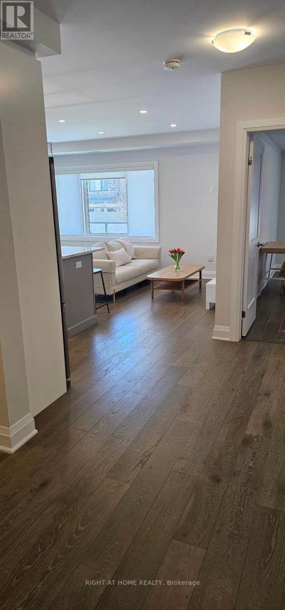 107 - 245 Grey Silo Road, Waterloo, Ontario  N2K 0G6 - Photo 4 - X12993512